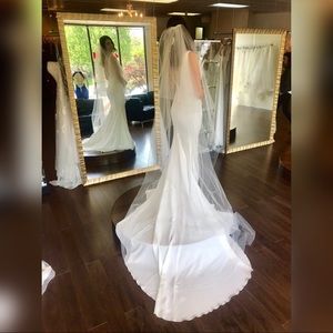Pronovias Racimo Wedding Dress